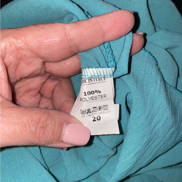 Boohoo textured ruffle maxi skirt! Gorgeous! Size 20. - Picture 6 of 7